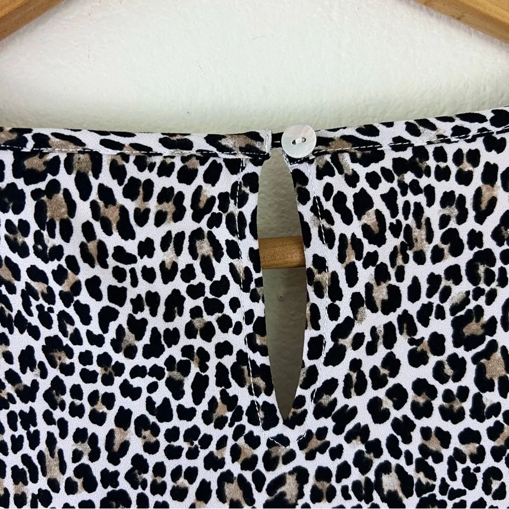 Chico’s Leopard Print Boho Short Sleeve Casual Scoop Neck Top